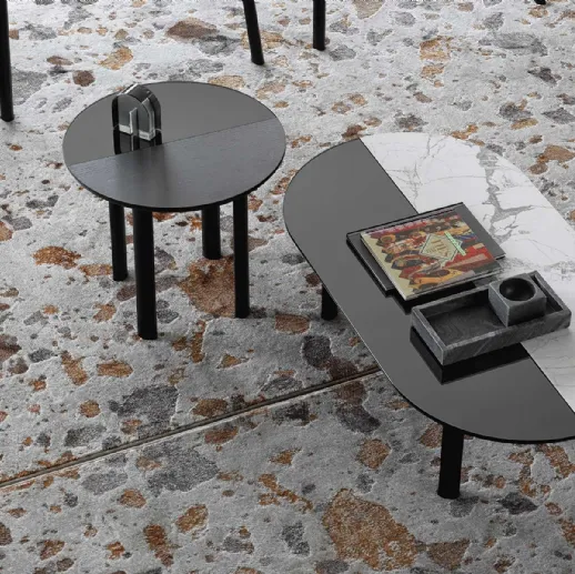 Tavolino con struttura in frassino e piano realizzato in due materiali differenti Bam 01 di Calligaris