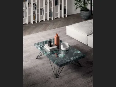 Tavolino multifunzione Radius con top in marmo e base in metallo di Ozzio