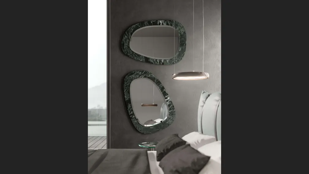 Specchio con cornice in marble glass Miami Vice di Ozzio
