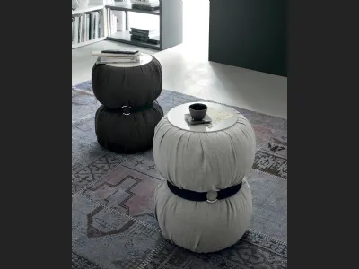 Tavolino Guccino con top in laccato e rivestimento in tessuto di Tomasella
