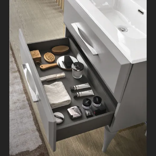 Mobile da Bagno con piedi Cleide laccato Grigio Perla con lavabo in ceramica di Bluelife