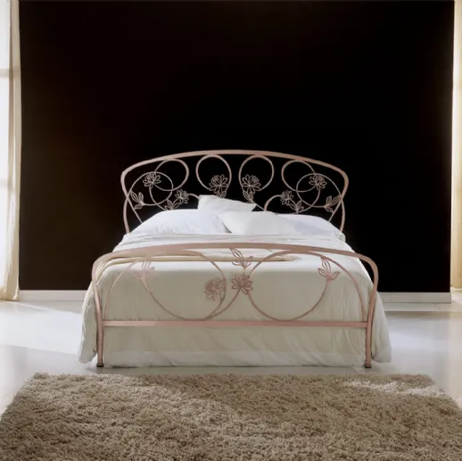 Letto con testiera lavorata con fiori in ferro battuto Glicine di Bontempi