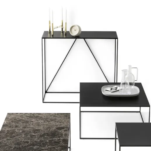 Mobile ingresso in tubo di metallo e piano in lamiera Thin di Calligaris