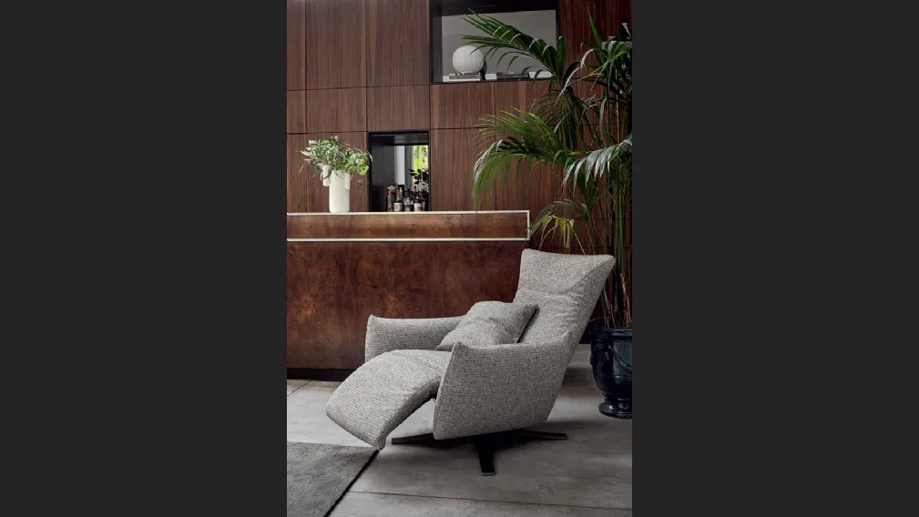 Poltrona Relax in tessuto Polse di Calligaris