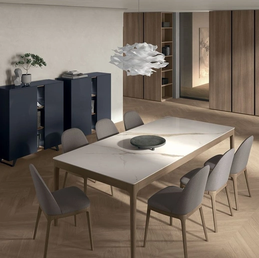 Sedia Dada in tessuto e legno di Tomasella