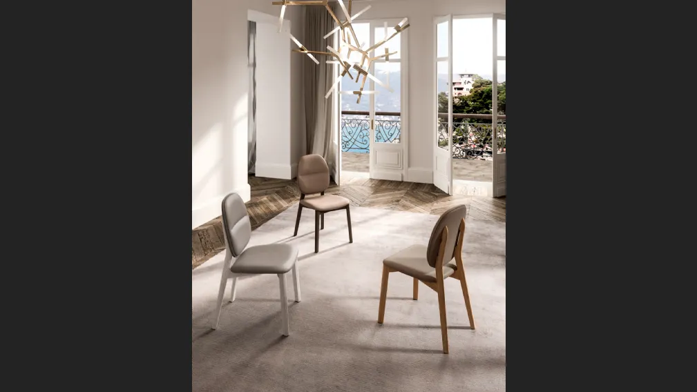 Sedia in pelle con struttura in legno massello Giotto di Ozzio