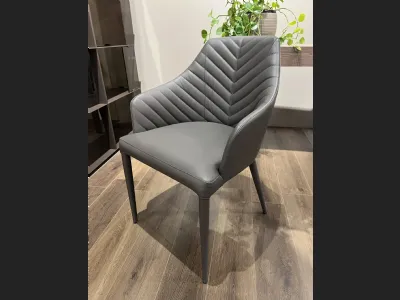 Sedia Regiorgio interamente rivestita in pelle di Ozzio