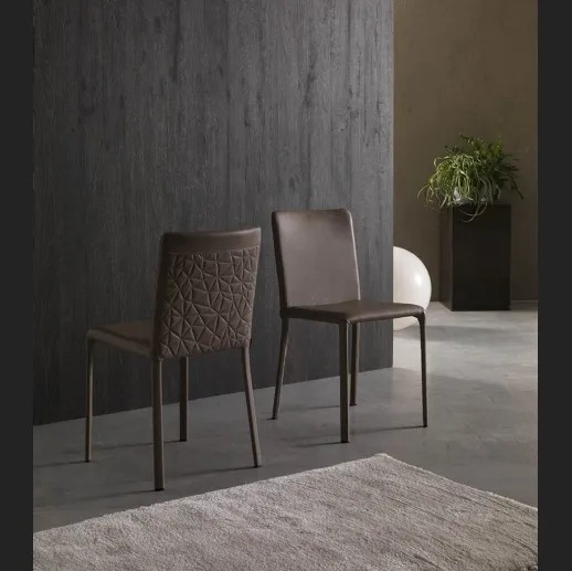 Sedia rivestita in pelle con motivo geometrico sullo schienale Lunette Plus di Ozzio