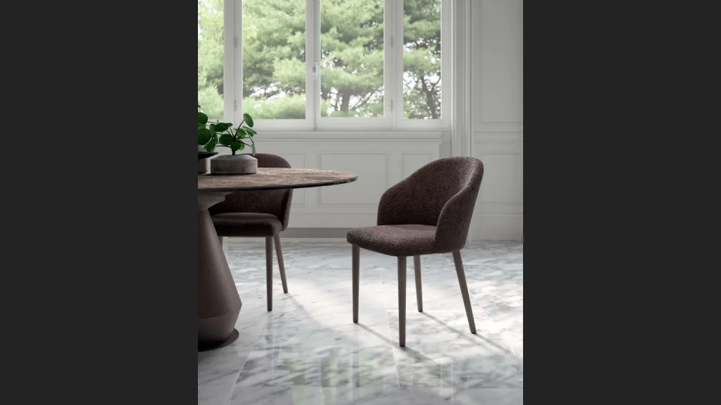 Sedia Zico in tessuto imbottito con gambe in Rovere di Ozzio