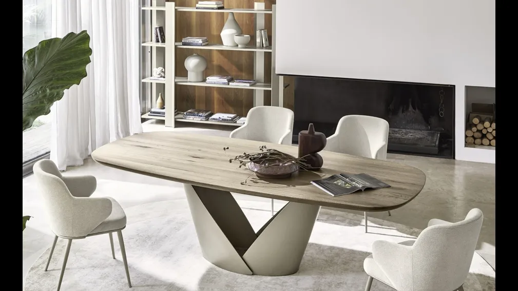 Tavolo Calla con piano in legno di Calligaris