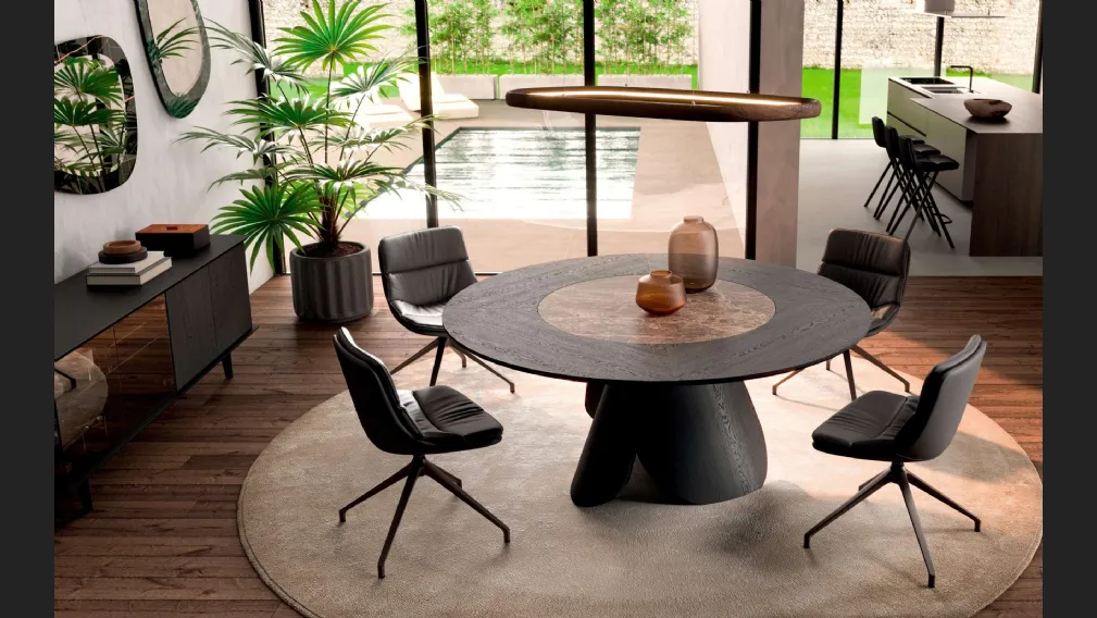 Tavolo rotondo allungabile in legno Veliero con vassoio girevole Lazy Susan in ceramica incassato nel piano di Ozzio