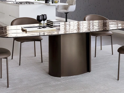 Tavolo in vetro Yoroi di Calligaris